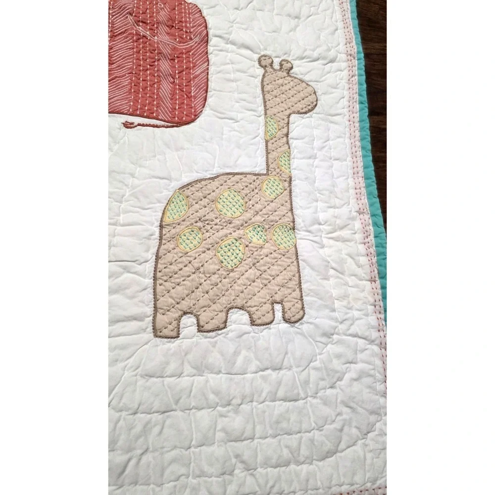 Pottery Barn Kids Animal Crib Quilt Giraffe & Elephant Appliques - 37‎ x 53